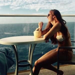 Meet your Posher, Marisa